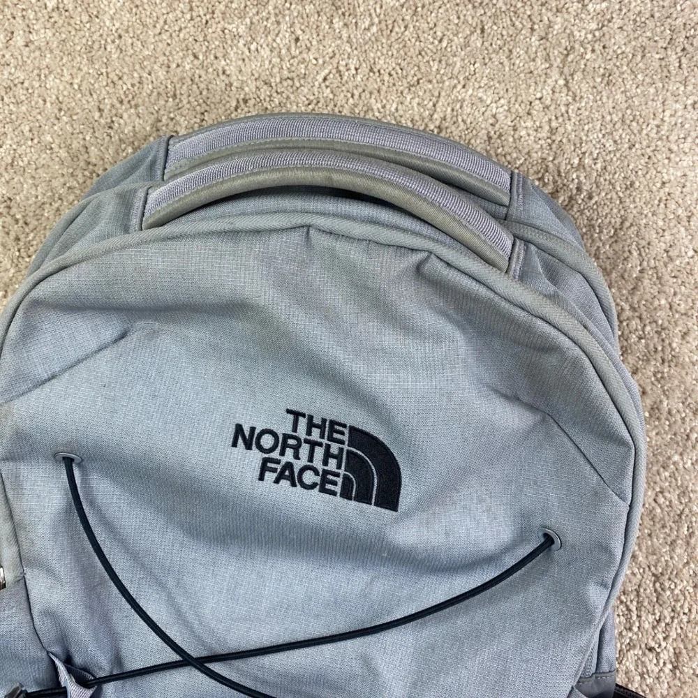 The North Face Jester Backpack Gray FlexVent Laptop Bag Mens Hiking School